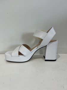 Pedro Anton 57701 V23 White Leather Block Heel Wedge | Ooh Ooh Shoes women's clothing and shoe boutique located in Naples and Mashpee
