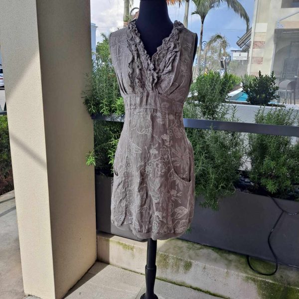 Look Mode 3131F Taupe Linen Flower Print V Neck Triple Ruffle Top Dress | Ooh Ooh Shoes women's clothing and shoe boutique located in Naples and Mashpee