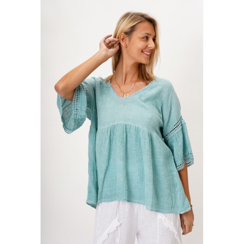 Look Mode 2234 Linen Top with Lace Detail| Ooh Ooh Shoes women's clothing and shoe boutique located in naples, charleston and mashpee