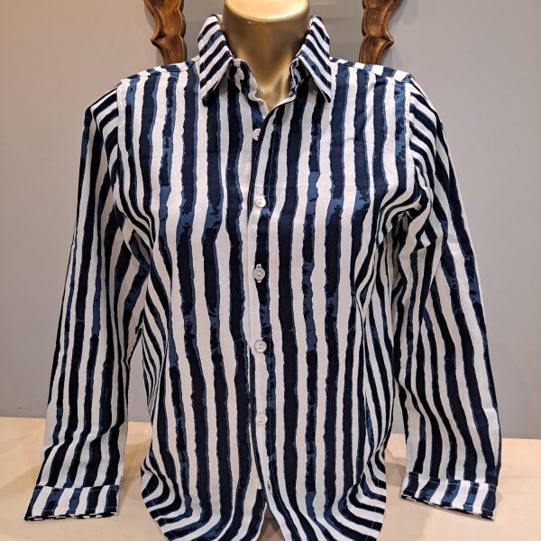 Mare Sole Amore Navy Stripe Linen Caroline Long Sleeve Shirt | Ooh Ooh Shoes women's clothing and shoe boutique located in Naples